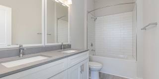 Middle Sound West Apartments Gallery 96