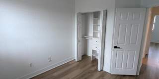 290 NE 5th Avenue Gallery 17