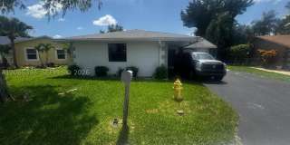 8848 NW 76th Ct Gallery 23