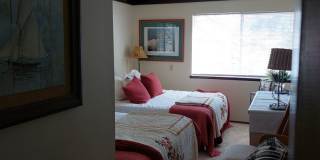 Large furnished 4 bedroom home with 2 car garage Gallery 14