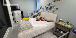 Charming 3 Bedroom-No Broker Fee Gallery 9