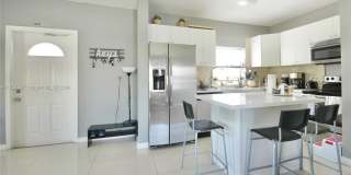 18076 Northeast 19th Avenue Gallery 5