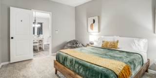 **Pendleton Heights Neighborhood**Newly remodeled 3/2 Bath Furnished Option Avaliable Gallery 19