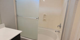 *NEW* Custom Paint/*NO* Carpet 3 BD/2 Bath Spacious Surprise Home! Gallery 15