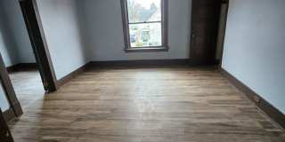 Upper 3 bedroom unit Gallery 3
