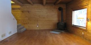 3 Bed, 2 Bath, 2 Car Garage LOG HOME for RENT! Gallery 11