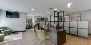 The Manhattan Gallery 40