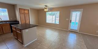 3 Bedroom House with Pool Gallery 13