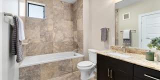 East Austin 2 Bed 2 Bath Condo with Flex Room! Gallery 18
