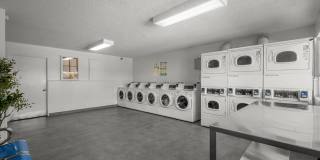 Sunset Square Gallery 64