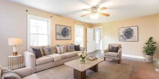 Stunning 3 Bedroom Home with Barn and Over 3 Acres! Gallery 10