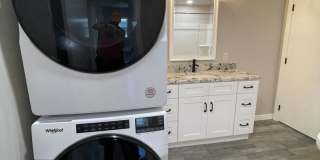 Newly Remodeled 2 Bed 1.5 Bath Home will Large Oversized 2-Stall Garage! Gallery 16