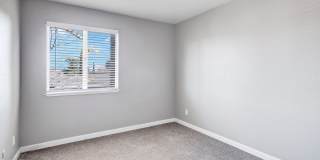 The Henley Apartment Homes Gallery 22