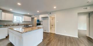 811 W Kings Gallery 20