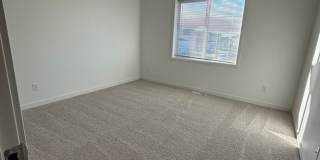 3 Bed 3 Bath Townhome Gallery 13