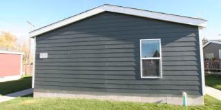 Manufactured home behind the mall Gallery 1