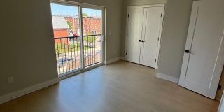 1809 MASTER Street Gallery 12