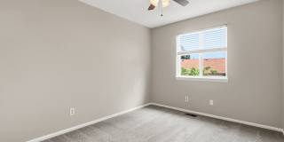Great location in SE Aurora Gallery 24