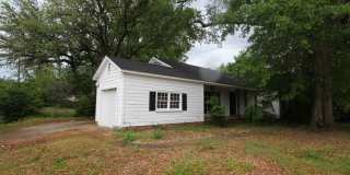 Coming Soon! 3 Bed 2 Bath Home! Large Corner Lot! Gallery 1