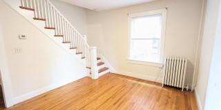 Charming Historic townhouse in downtown Frederick available mid June! Gallery 45