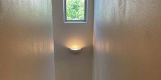 Two Bedroom 3 Bath Duplex-Townhouse in Southwest Medford Gallery 9