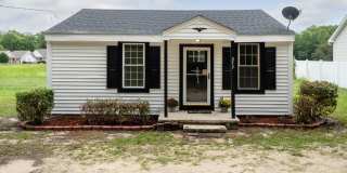Updated Three Bedroom Home with Detached Garage! Gallery 1