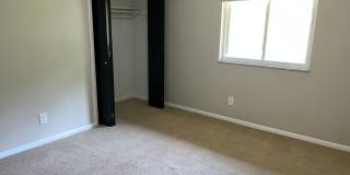 Edgehill Flats LLC Gallery 5