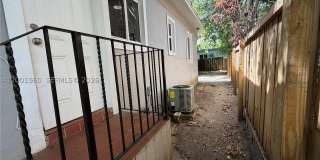 7712 NE 1st Ct Gallery 10