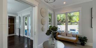 545 SW Indianola St Gallery 39