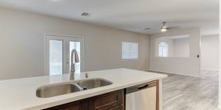 Beautiful pool home w/ RV Parking Gallery 18