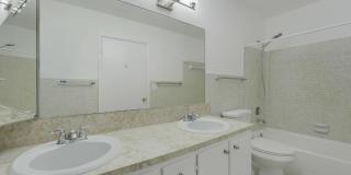 1142 W Circle Ter W Gallery 22