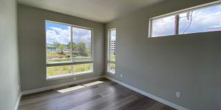 Beautiful End Unit at Overlook Station Gallery 96