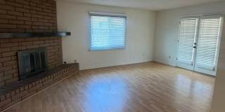 Charming 3 bedroom 2 bathroom home located in Hanford Gallery 13