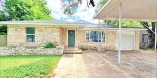 Spacious 5 Bedroom, 3 bath Gallery 1