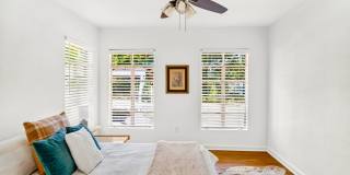 Single Family Home on Sycamore Gallery 26