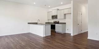 KODAK LOCATION! Lots of Amenities!! Gallery 4