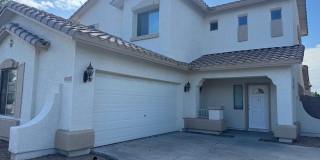 Bright 3-Bedroom Glendale Home Gallery 1