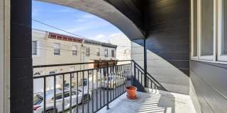 2318 E CABOT Street Gallery 12