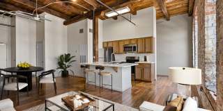 United Jewelers and Lee Hardware Apartments Gallery 5