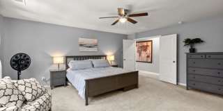 9821 English Elm Street Gallery 25