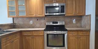 5880 Collins Ave Gallery 5