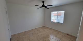 2141 E Osborn Road Gallery 9
