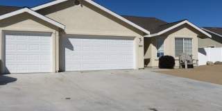 Gorgeous Remodeled Spacious 4 bedroom Gallery 4