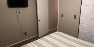 2 Bedroom Condo with One Car Garage Gallery 25