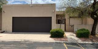 Spacious 3 Bed/5 Bath Townhouse in Gated Community! TWO WEEKS FREE RENT!! Gallery 1