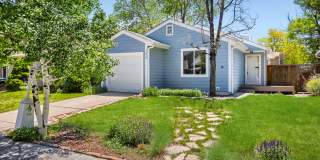 CUTE 2 BED/2 BATH COTTAGE WITH PRIVATE BACKYARD DECK BY GARDEN ACRES PARK Gallery 1