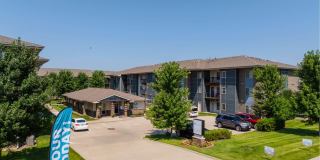 Capitol Grove Apartments Gallery 1