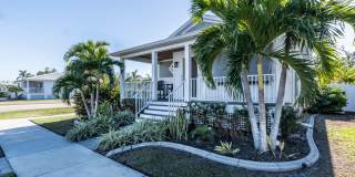 Harvey St 327 Gallery 1