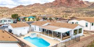 566 Lake Michigan Lane Gallery 1