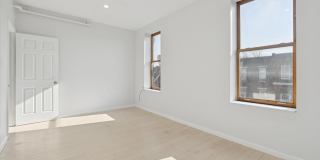 1919 W Diamond St Gallery 12